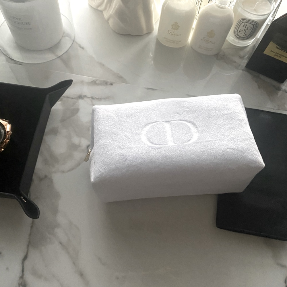 WHITE VELVET DIOR POUCHETTE